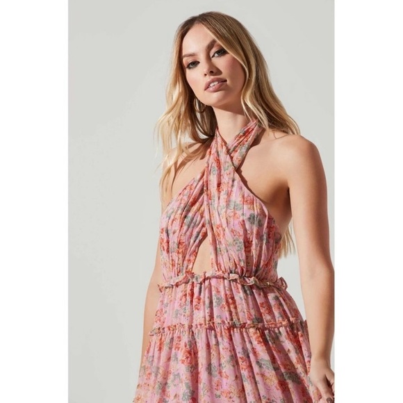NWT ASTR The Label Floral Tiered Jaidee Halter Neck Open Back  Maxi Dress SZ XS - Picture 5 of 12